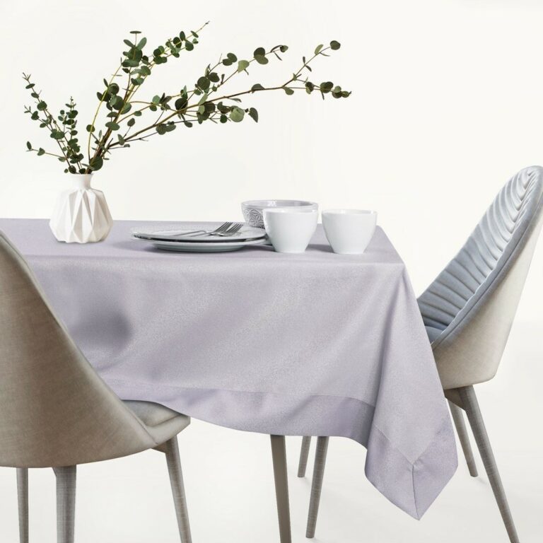 Asztalterítő Empire világoslila sima klasszikus 140x300 AmeliaHome