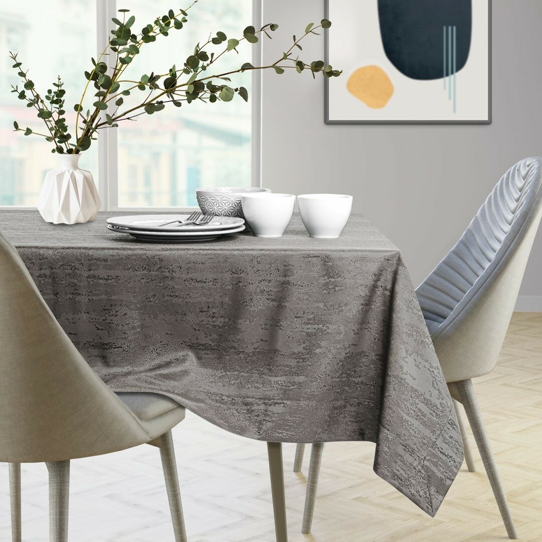 Asztalterítő Vesta barna dombornyomott modern 140x300 AmeliaHome